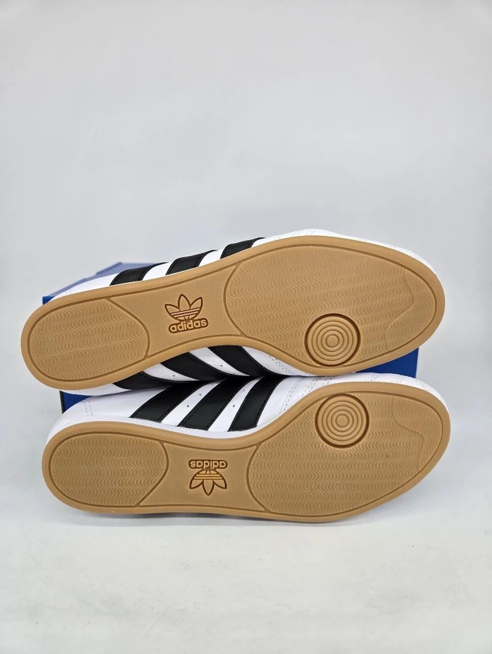 Adidas Women's Taekwondo JS1194 White Black Gum Shoes Size 7 New